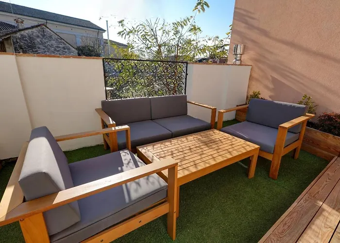 Scenario Guest house